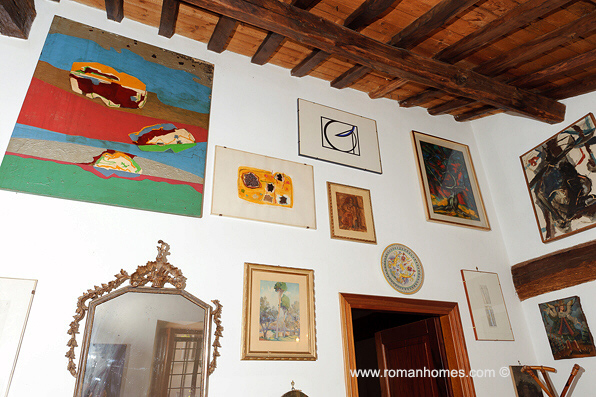 Navona Signora townhouse paintings in the main corridor