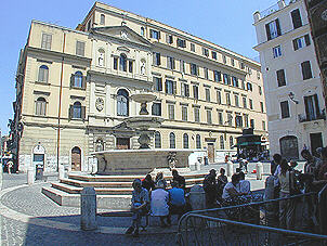 Roman Forum, Monti quarter, Piazza Santa Maria ai Monti